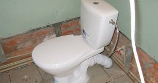 Установка приставного унитаза в Белой Калитве - монтаж и подключение, СантехДомБкл от 5095 рублей